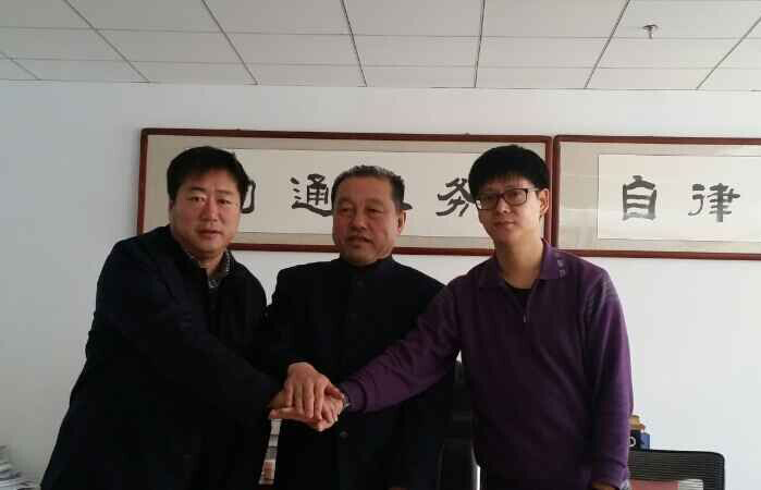 內(nèi)蒙古農(nóng)牧業(yè)產(chǎn)業(yè)化龍頭企業(yè)協(xié)會(huì)與內(nèi)蒙古拉卡拉支付有限公司、內(nèi)蒙古蒙優(yōu)匯電子商務(wù)有限公司簽署三方戰(zhàn)略框架合作協(xié)議——助力內(nèi)蒙古綠色農(nóng)畜產(chǎn)品“走出去”